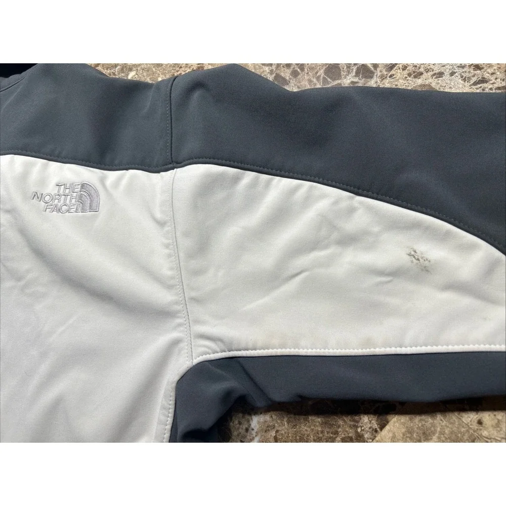 The North Face Apex Bionic Softshell Jacket Mens Medium Grey White Windbreaker